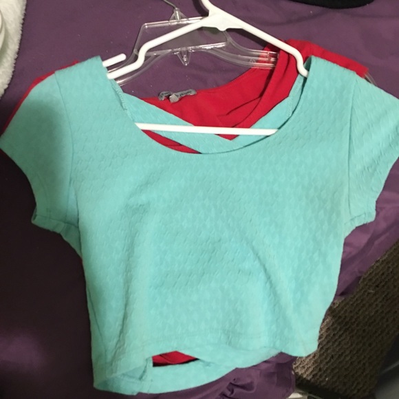 Crop top bundle - Picture 3 of 6